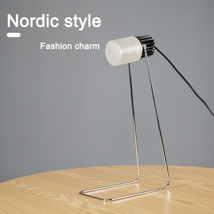 Moderní noční lampa: design osvětlení, který spojuje umění a funkčnost